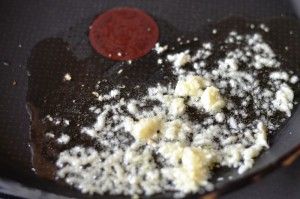 Przygotowanie tarty ze szparagami