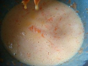 Przygotowanie piernika marchewkowego